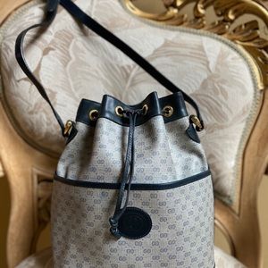 Vintage Gucci bucket bag Auth#: 001.112.0791